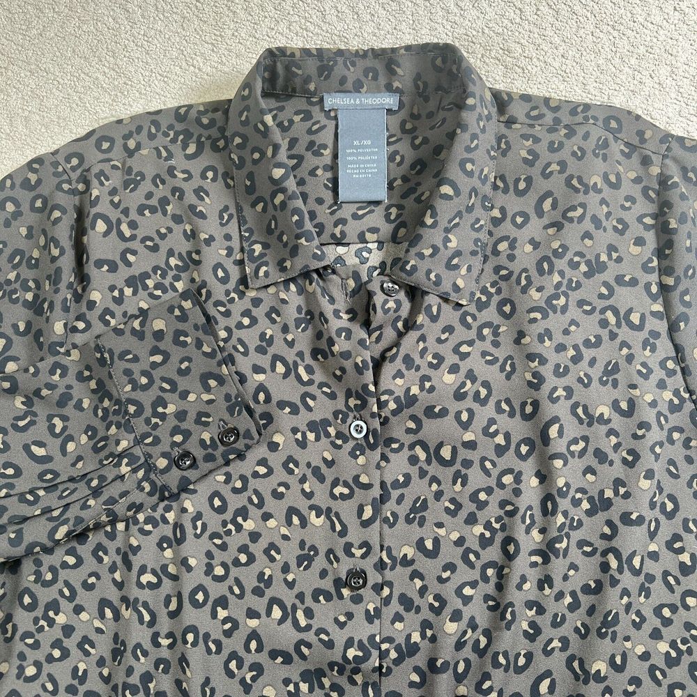 Chelsea & Theodore Animal Print Blouse Womens Size XL Gray Long‎ Sleeve Leopard